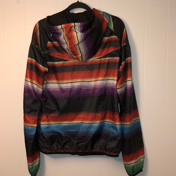 RARE Nike Medium jacket! - Picture 2 of 3